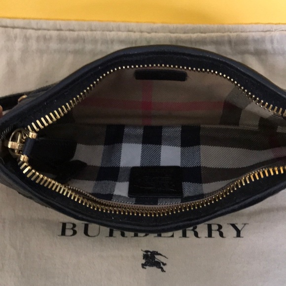 BURBERRY Clutch - Picture 3 of 4